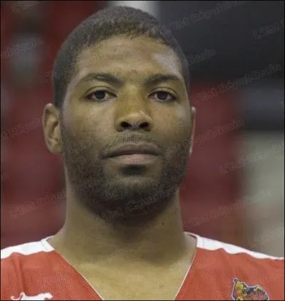 Qui est ce basketteur ?