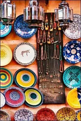 Comment nomme-t-on les marchés au Maroc ?