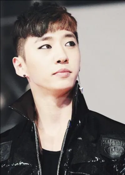 Quelle est la date de naissance de Yong Guk ?