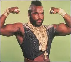 Dans la série "L'agence tout risque", quel est le nom de l'acteur qui joue Barracuda ?