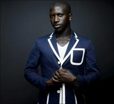 Il joue à Newcastle United. Qui est-ce ?