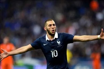 Qui est cet attaquant ?