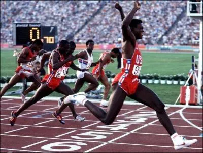 Combien de titres olympiques a obtenu Carl Lewis?