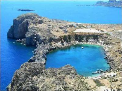 D comme ----- pour une région dont l'histoire se confond avec celles des Grecs et de l'Italie, entre autres.