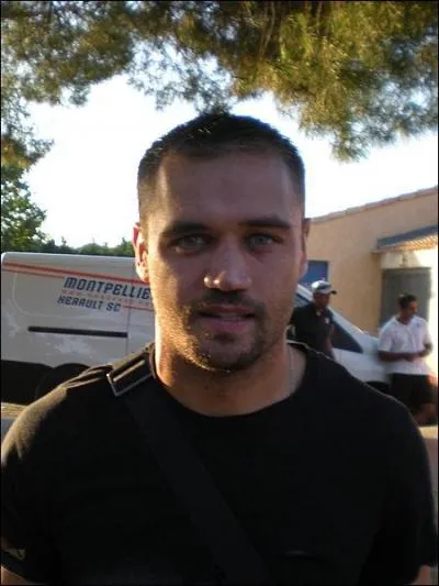 Qui est ce footballeur ?