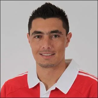 Qui est ce footballeur ?