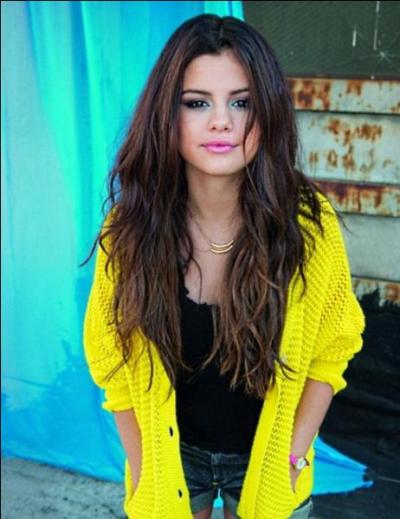Quel est le nom complet de Selena Gomez ?