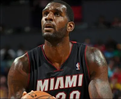 Qui est ce basketteur évoluant au Heat de Miami ?