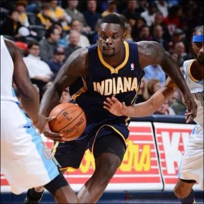 Qui est ce basketteur évoluant aux Pacers de l'Indiana ?