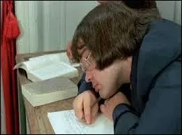 Que regarde Gaëtan ?