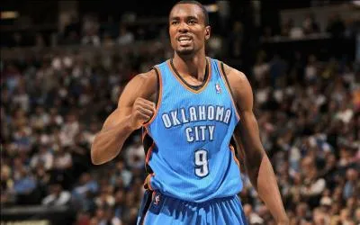 Qui est ce basketteur évoluant au Thunder d'Oklahoma ?