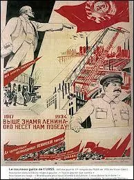 Le secteur économique prioritaire sous Staline se caractérise par :