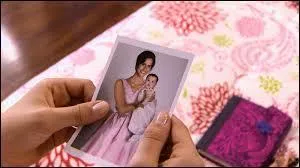 Avec qui Angie va-t-elle se marier et avoir une fille ?