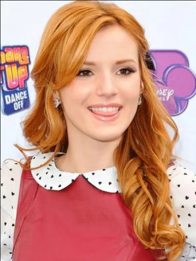 Et enfin... qui est cette demoiselle ?