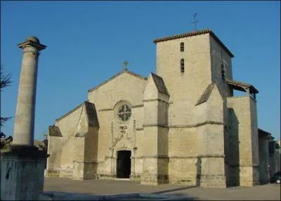 Le département des Deux-Sèvres n'est pas limitrophe de celui :