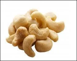 Quels fruits secs sont représentés sur la photo ?