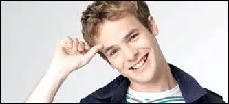 Qui est Napo pour Ludmila ? C'est son...