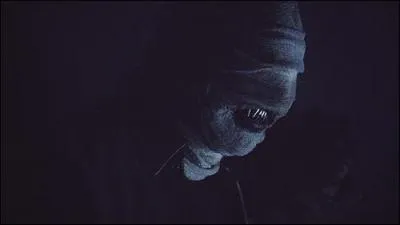 Que doivent-ils réaliser pour résoudre l'énigme du Nogitsune ?