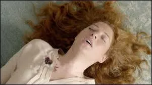 Qui a tiré sur Julia ?