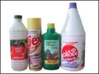 La victime a aval des produits chimiques et se plaint de douleurs ou de brlures au ventre.