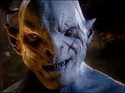 Qui joue Azog le profanateur ?
