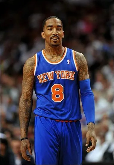 Combien mesure Jr Smith ?