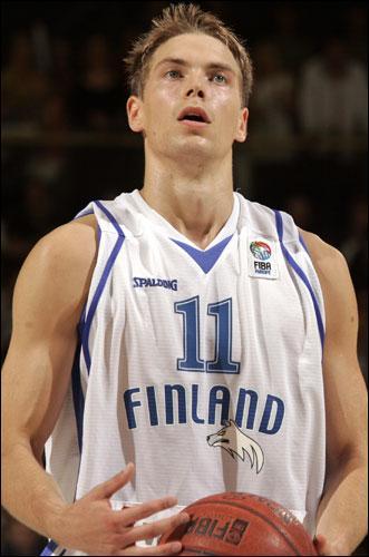 Qui est ce basketteur finlandais ?