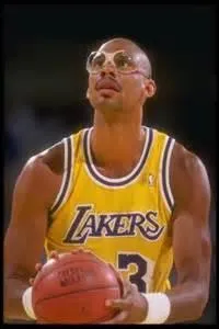 Qui est ce joueur de basket ?