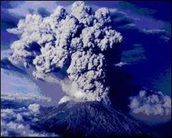 Lorsqu'un volcan de type explosif se manifeste, que projette-t-il ?