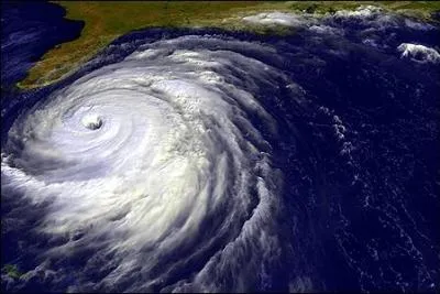 Quel est le nom du super cyclone qui ravagea plusieurs états américains entre le 28 et le 31 Août 2005 ?