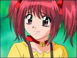 Comment s'appelle la petite amie de Marck dans Mew Mew Power ?