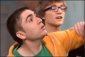 Arthur, le frère de Margaux, a eu une maladie, laquelle ?