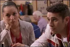 Quel est le nom du frère de Leila ?