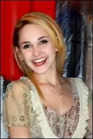 Comment s'appelle la meilleure amie de Mercedes Lambre ?