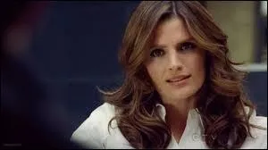 Dans la série "Castle", comment est morte la mère de Kate Beckett ?