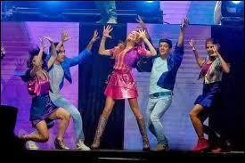 Quelle a été la date où ils ont diffusé pour la 1e fois "Violetta en vivo" à Milan sur Disney Channel ?