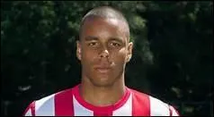 Qui est ce joueur de foot ?