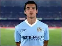 Qui est ce footballeur ?