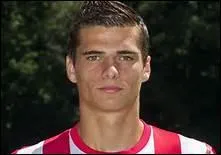 Qui est ce footballeur ?