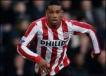 Celui-ci a 20 ans, c'est ___.