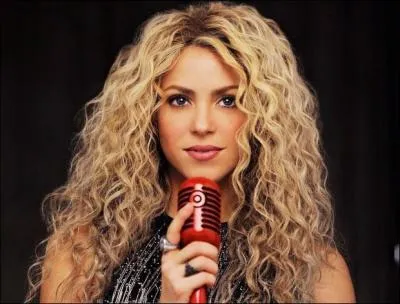 Shakira chante "Je l'aime à mourir" de Francis Cabrel ;quel est le titre espagnol ?