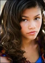 Qui est cette actrice et dans quelle série de Disney Channel a-t-elle joué ?