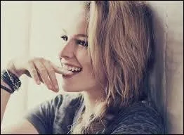 Qui est cette actrice et dans quelle série de Disney Channel a-t-elle joué ?