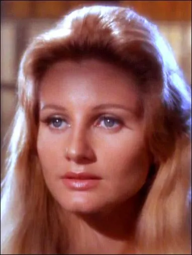 Mai : ''Le Passager de la pluie'' , ''Cosa Nostra'' , ''Un justicier dans la ville 2'' sont des titres de films où Jill Ireland à tourné aux côtés de son mari. Quel est cet acteur ?