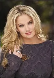Combien mesure Tiffany Thornton ?