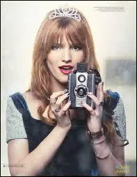 Combien mesure Bella Thorne ?