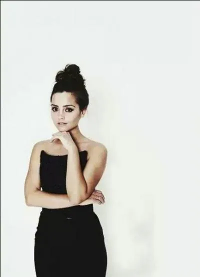 Avant d'avoir un rôle dans Emmerdale, que faisait-elle?