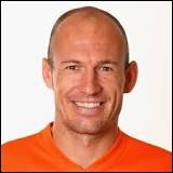 Trouvez les vraies stats d'Arjen Robben :