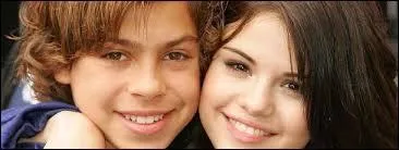 Quel rôle joue-t-il dans "The Fosters" ?