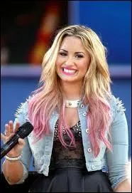 Comment s'appelle son premier album ?